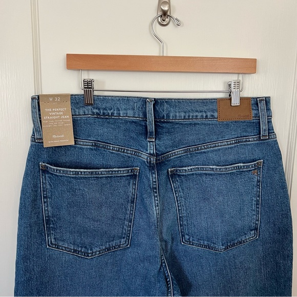 Madewell • The Perfect Vintage Straight Jean in Earlwood Wash - Picture 6 of 9
